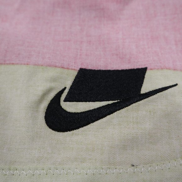 NWT Nike NSW Woven Shorts Red Medium - Picture 2 of 9